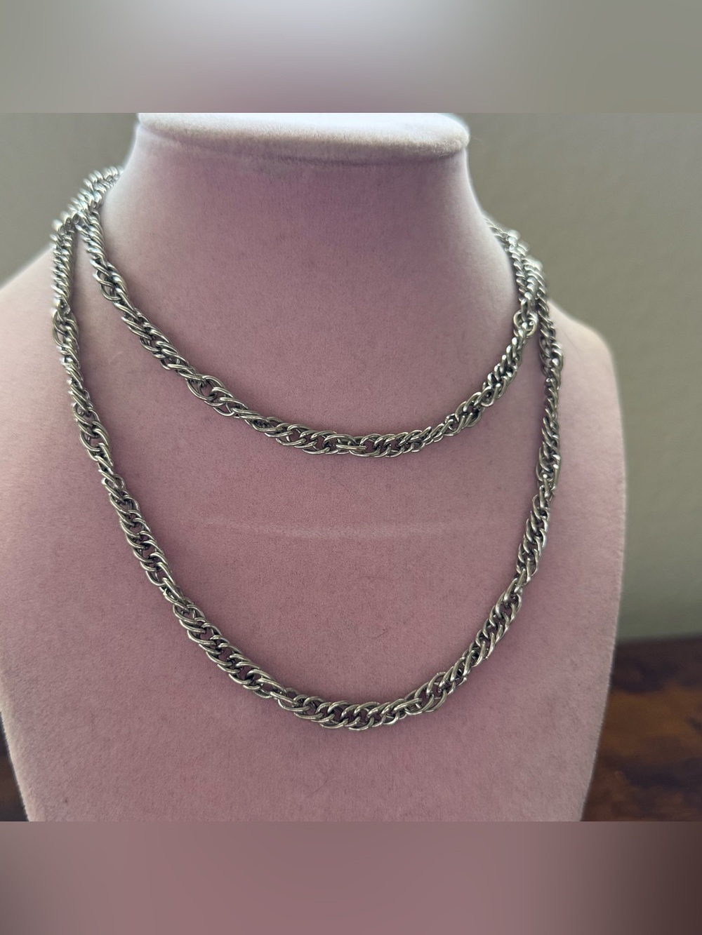 Silver tone Twisted Rope Chain Necklace